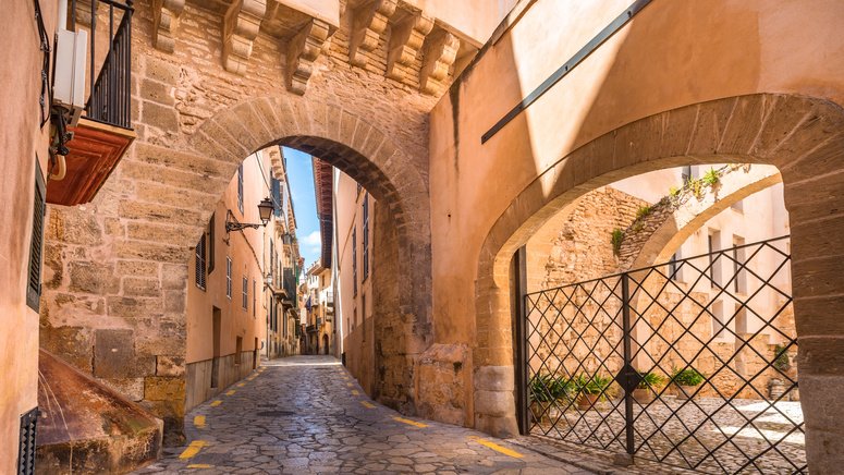 tour patios palma mallorca