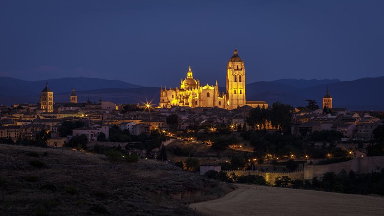 tour nocturno segovia