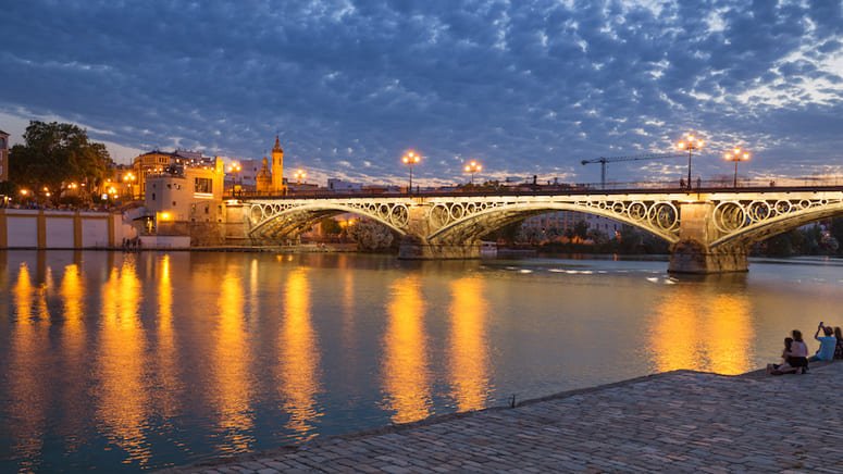 Tour Triana conoce leyendas y misterios 