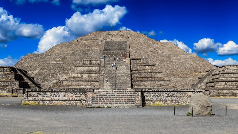 Visita Teotihuacán atardecer