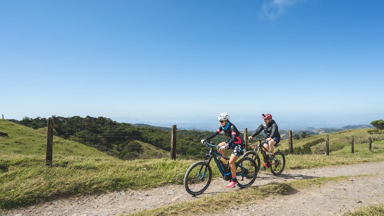 Aventura en bicicleta por Monteverde
