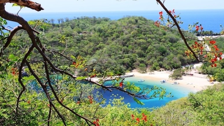 Snorkel rafting Huatulco