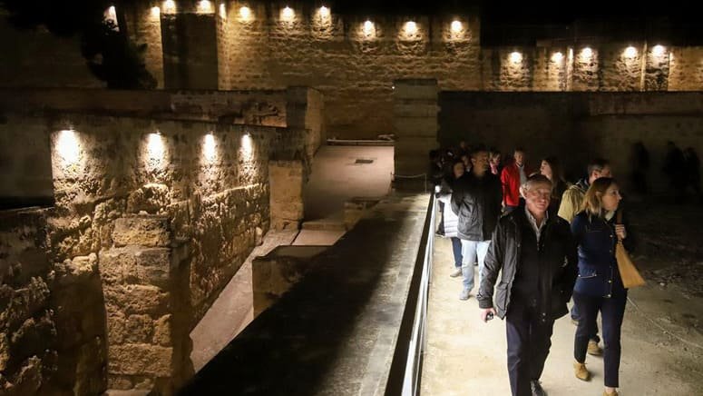 Visita nocturna Medina Azahara