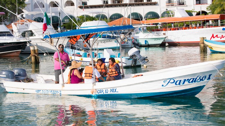 Paseo barco amanecer Huatulco