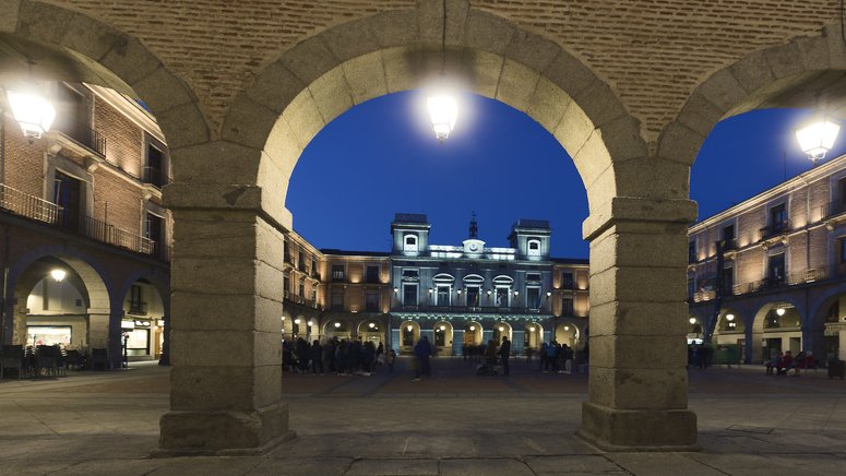 free tour misterios leyendas avila noche