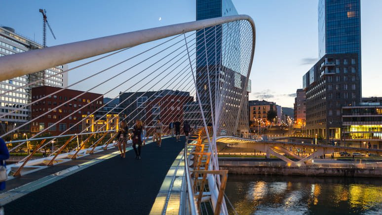 walking tour privado casco antiguo nuevo Bilbao