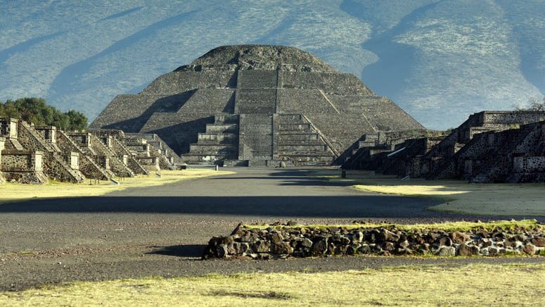 Visita Teotihuacán atardecer
