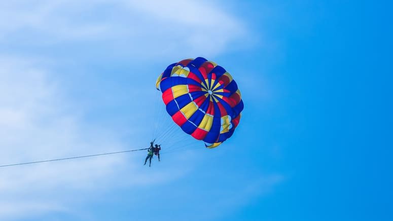 Parasailing en Ibiza
