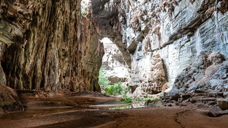 Río subterráneo en Cueva Bayano
