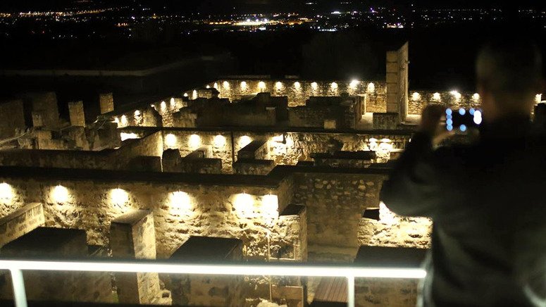 Visita nocturna Medina Azahara