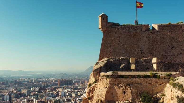 Tour privado por Alicante + Castillo de Santa Bárbara (opcional)