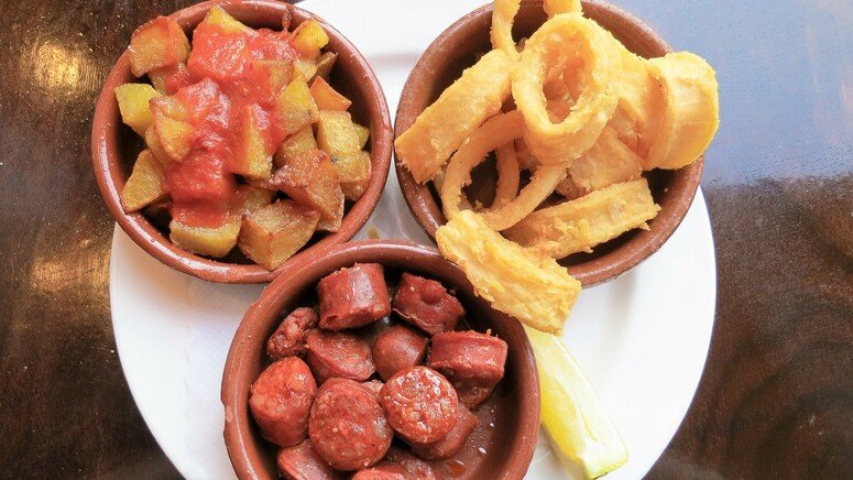 Flamenco tapas vinos Málaga