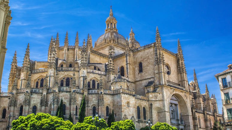 excursion villas medievales toledo segovia