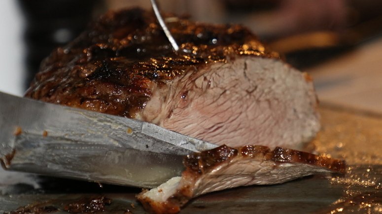 Degusta asado argentino auténtico porteño