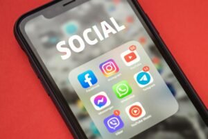 como hacer una lista en whatsapp