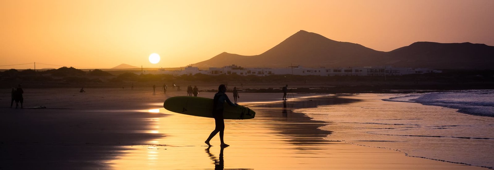 curso surf lanzarote famara