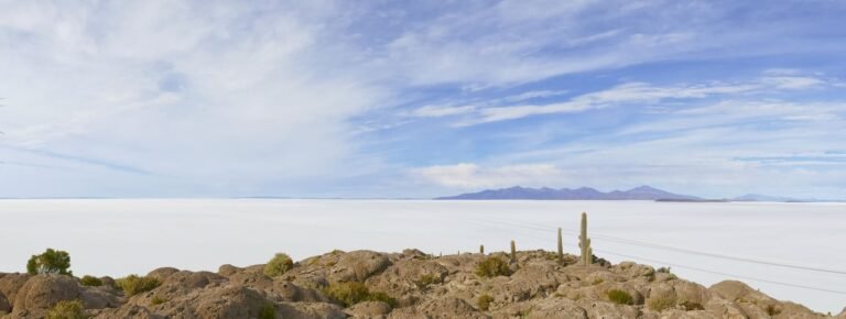 Excursión al Salar de Uyuni en bus cama y desayuno incluido