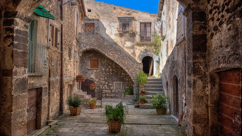 tour privado abruzos medieval