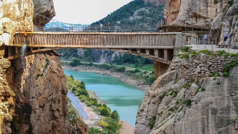 visita guiada caminito rey transporte